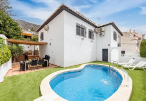 797 HOLIDAY RENTALS - Villa con piscina privada y barbacoa para 8